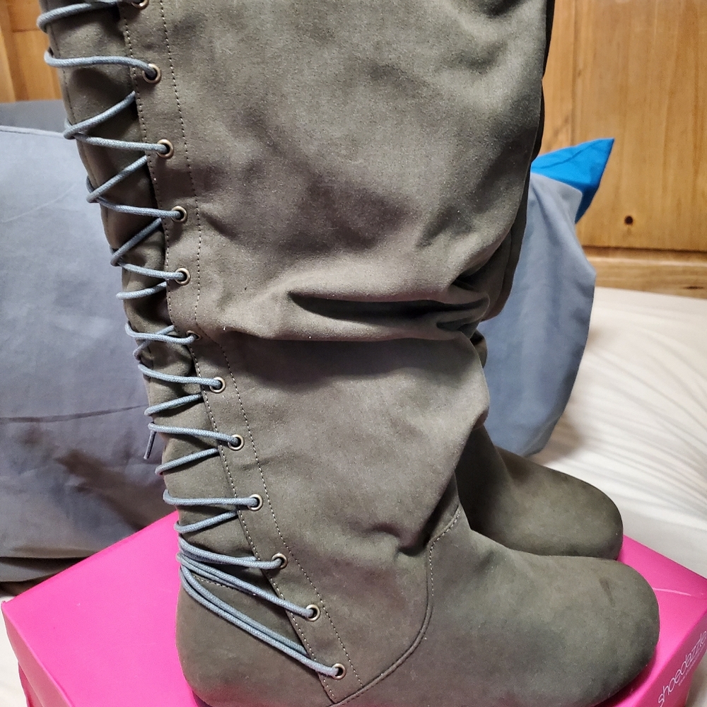 Olive tall boots suede brand new by Shoe Dazzle size 9 wide calf and foot